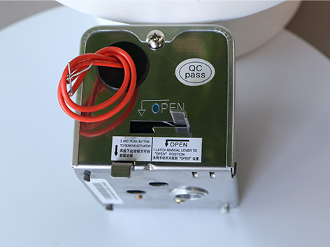 檢查電動(dòng)二通閥的電源線是否松動(dòng)或斷裂